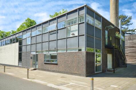 1 bedroom ground floor flat for sale