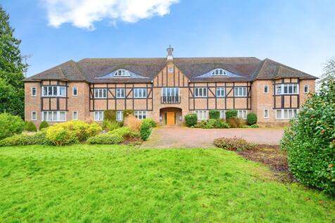 2 bedroom ground floor flat for sale