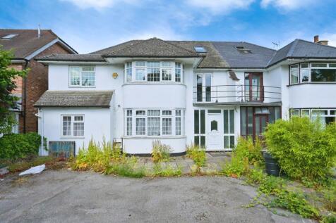 5 bedroom semi-detached house for sale