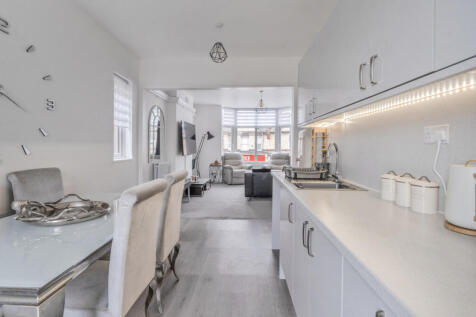 3 bedroom apartment for sale