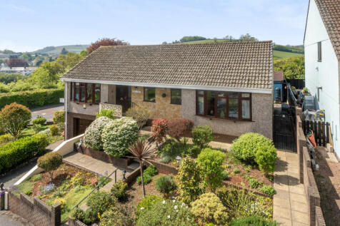 3 bedroom bungalow for sale