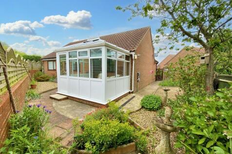 Fairfield Close, Norwich NR11 3 bed detached bungalow for sale