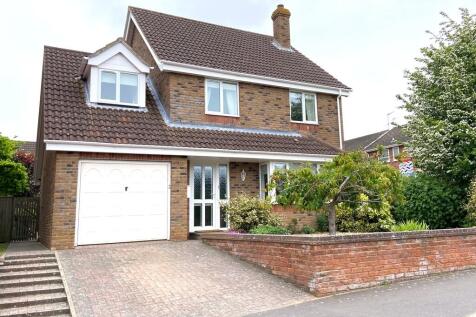 Seaview Crescent, Norfolk NR26 4 bed detached house for sale