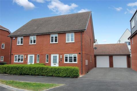 Gimson Crescent, Swindon SN25 3 bed semi