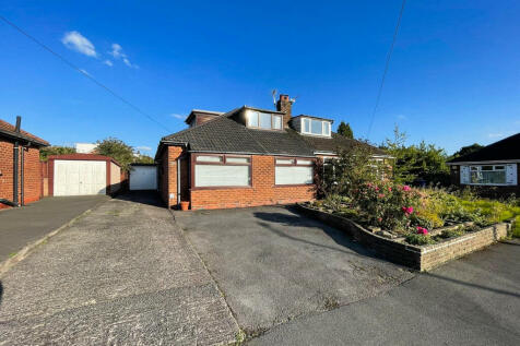 3 bedroom semi-detached bungalow for sale