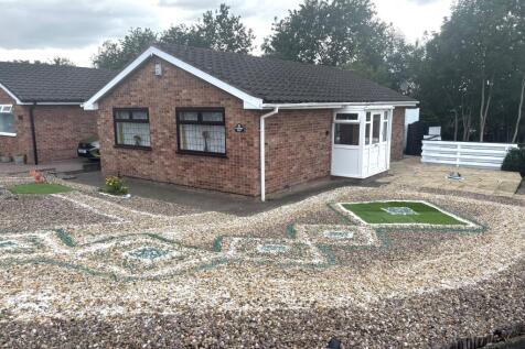 2 bedroom bungalow for sale
