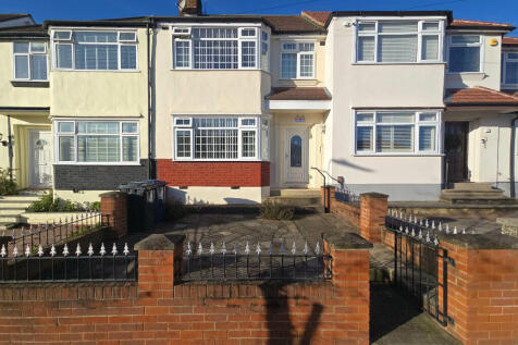 3 bedroom terraced house for sale