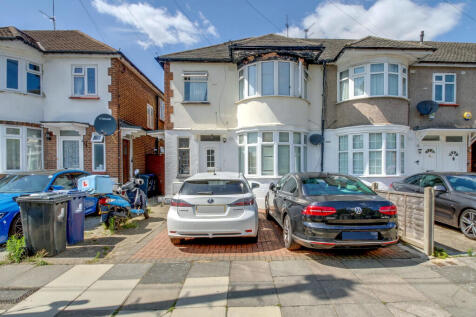 2 bedroom maisonette for sale