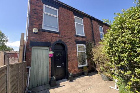 Stockport Road Denton, Denton 2 bed terraced house for sale
