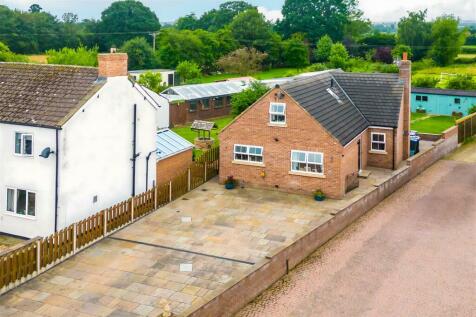 4 bedroom detached bungalow for sale