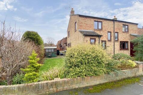2 bedroom semi-detached house for sale