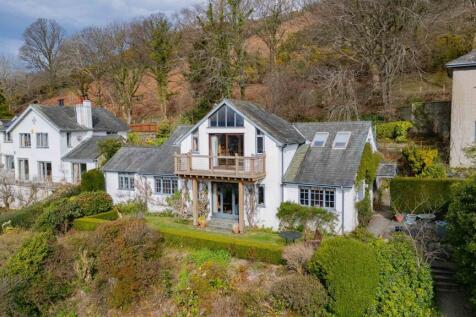 4 bedroom property for sale