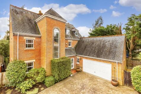 St. Ann's Park, Virginia Water 5 bed detached house for sale