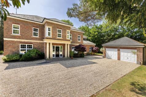 6 bedroom detached house for sale
