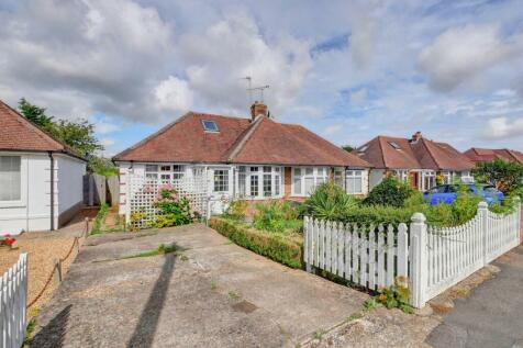 2 bedroom semi-detached bungalow for sale