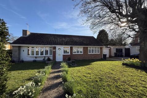 3 bedroom detached bungalow for sale