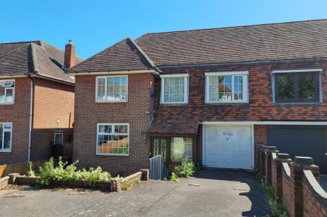 4 bedroom semi-detached house for sale