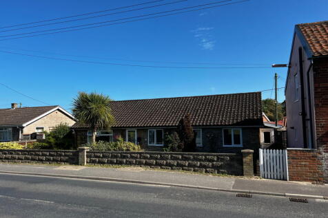 3 bedroom detached bungalow for sale