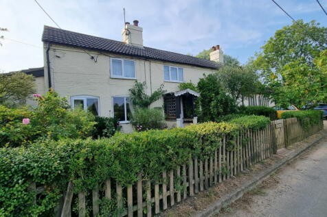 Denton, Harleston, Norfolk 5 bed detached house for sale