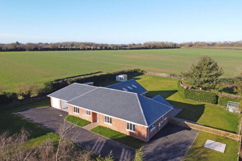Great Bealings, Nr Woodbridge, Suffolk 3 bed detached bungalow for sale