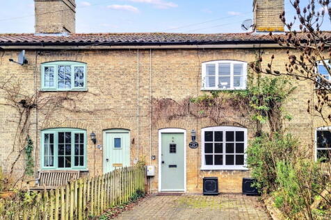 California, Wickham Market, Suffolk 2 bed terraced house for sale