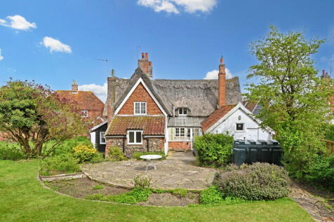Hacheston, Near Framlingham, Suffolk 4 bed cottage for sale
