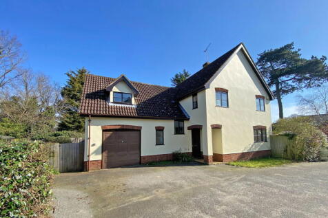 5 bedroom detached house for sale