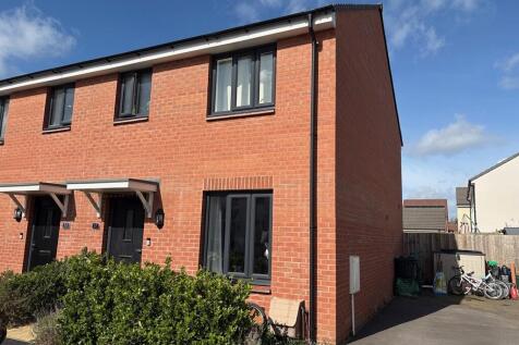Old Show Field Way, Honiton EX14 3 bed semi