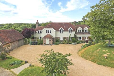 Stunts Green, Herstmonceux BN27 6 bed equestrian property for sale