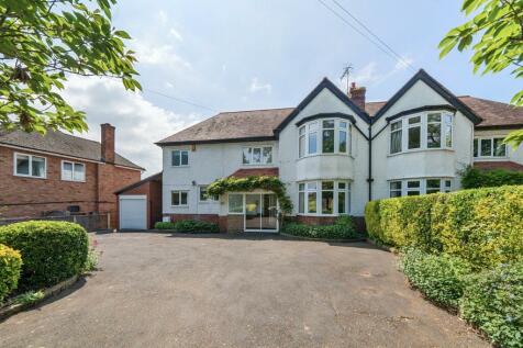 4 bedroom semi-detached house for sale