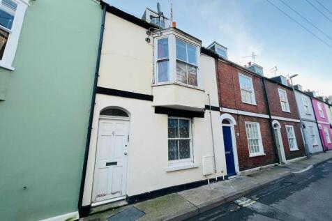 3 bedroom town house for sale