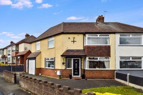 3 bedroom semi-detached house for sale