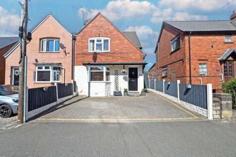 Charles Foster Street, Wednesbury 3 bed semi