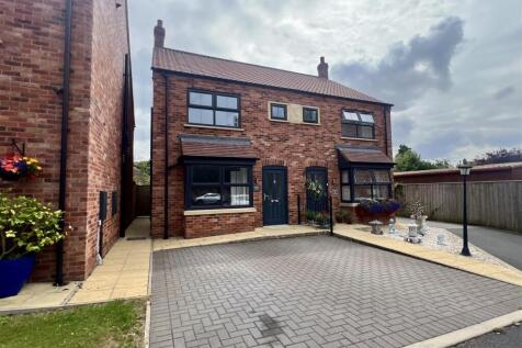 Layton Place, Market Weighton, York 3 bed semi