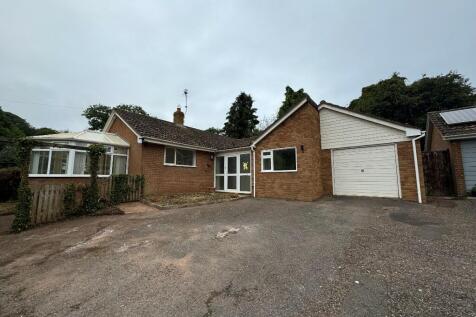 3 bedroom detached bungalow for sale
