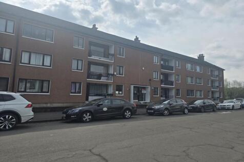3 bedroom flat for sale