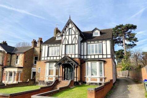 Upton Road South, Bexley 2 bed flat for sale