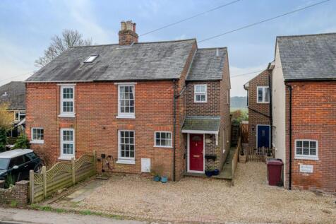 2 bedroom semi-detached house for sale