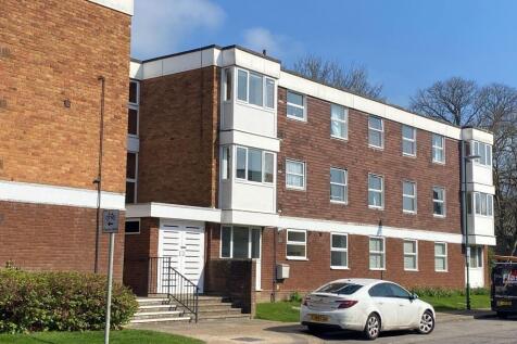 Somerstown, Oaklands Court... 3 bed flat for sale