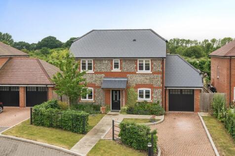 7 Greenacre Gardens, Chidham, PO18 3 bed detached house for sale