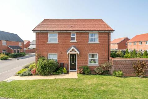 Willow Way, Bracklesham Bay, PO20 3 bed detached house for sale