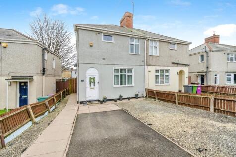 3 bedroom semi-detached house for sale