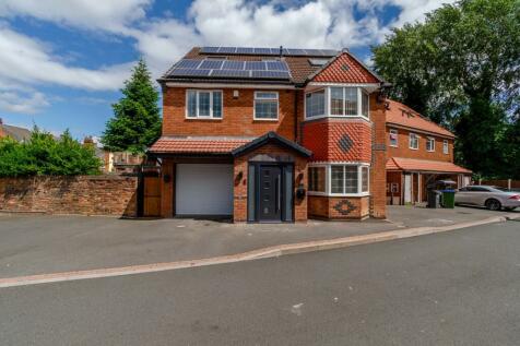 6 bedroom detached house for sale