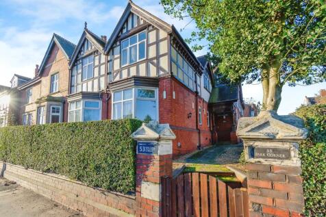 13 bedroom detached house for sale