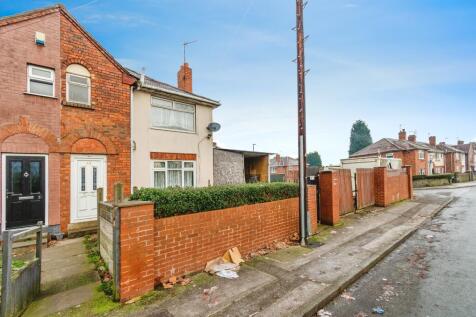 3 bedroom end of terrace house for sale