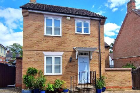 Corsbie Close, Bury St Edmunds... 3 bed detached house for sale