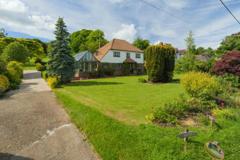 Canterbury Road, Elham, Canterbury, CT4 4 bed detached house for sale