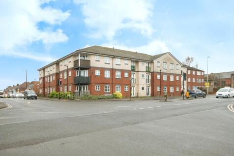 2 bedroom ground floor flat for sale