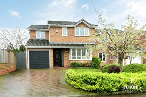 4 bedroom detached house for sale