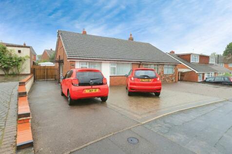 2 bedroom semi-detached bungalow for sale